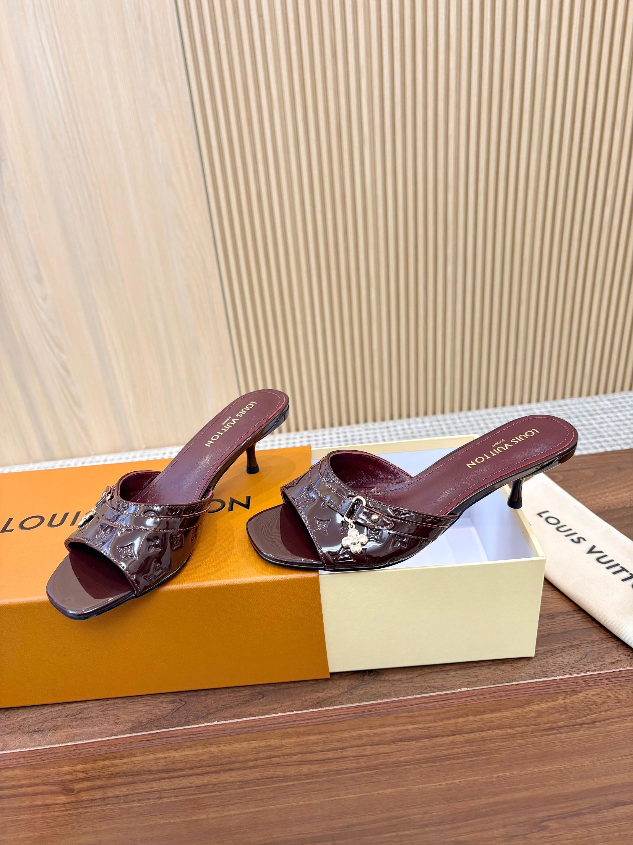 LV Summer footwear