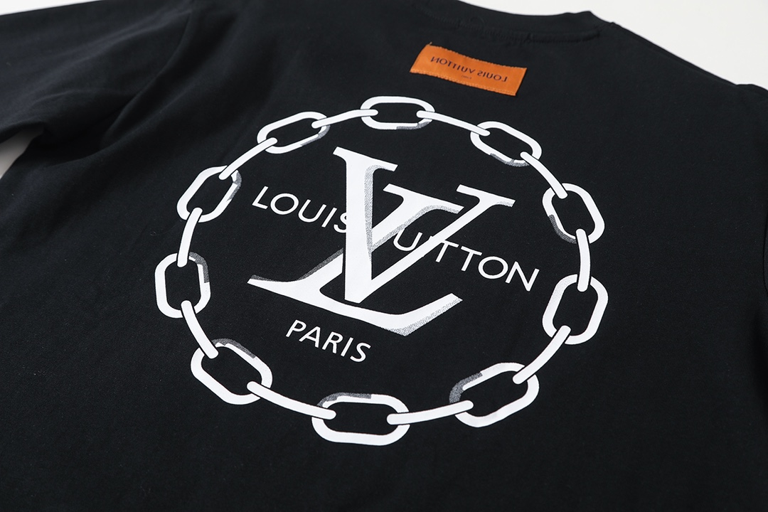 LV clothing-13