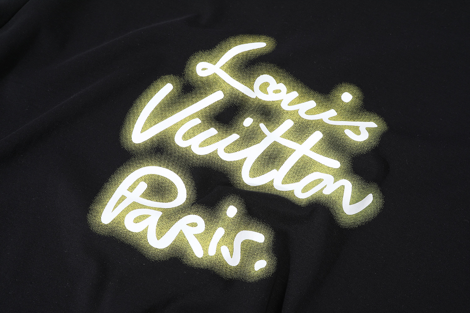 LV clothing-207