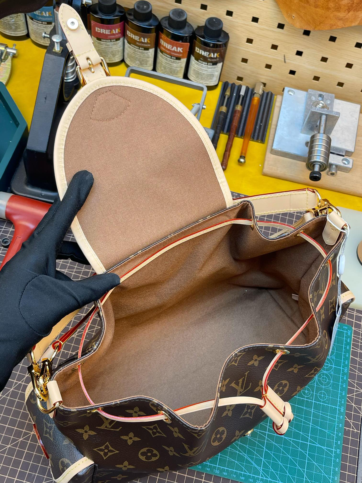 Louis Vuitton Hot New Product-18