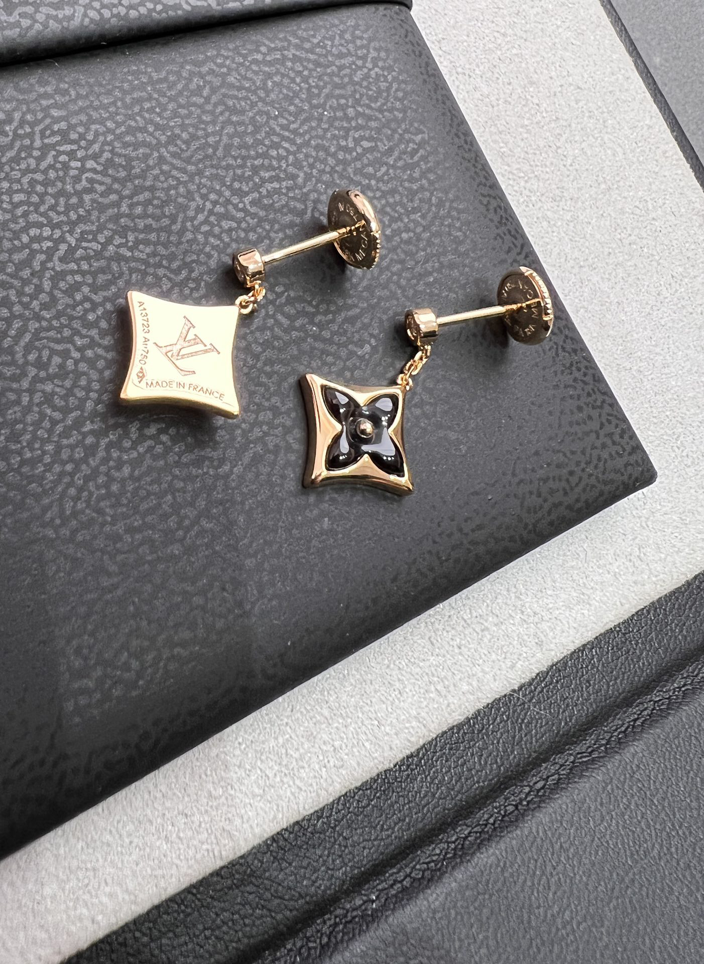 LV earrings-43
