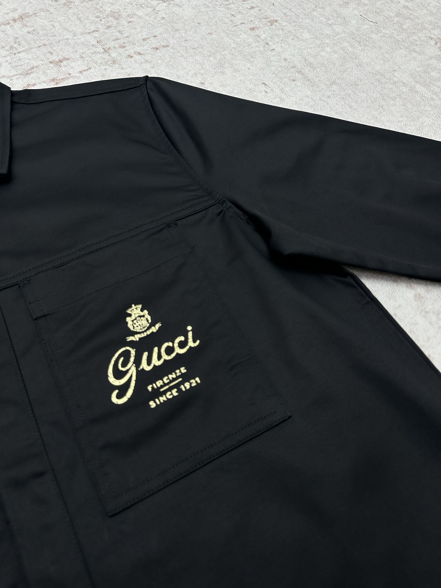 Gucci Clothing-296