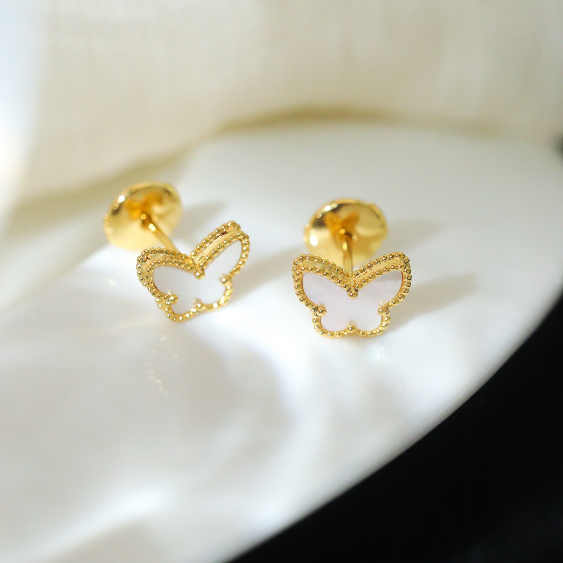 Van Cleef & Arpels earring-117