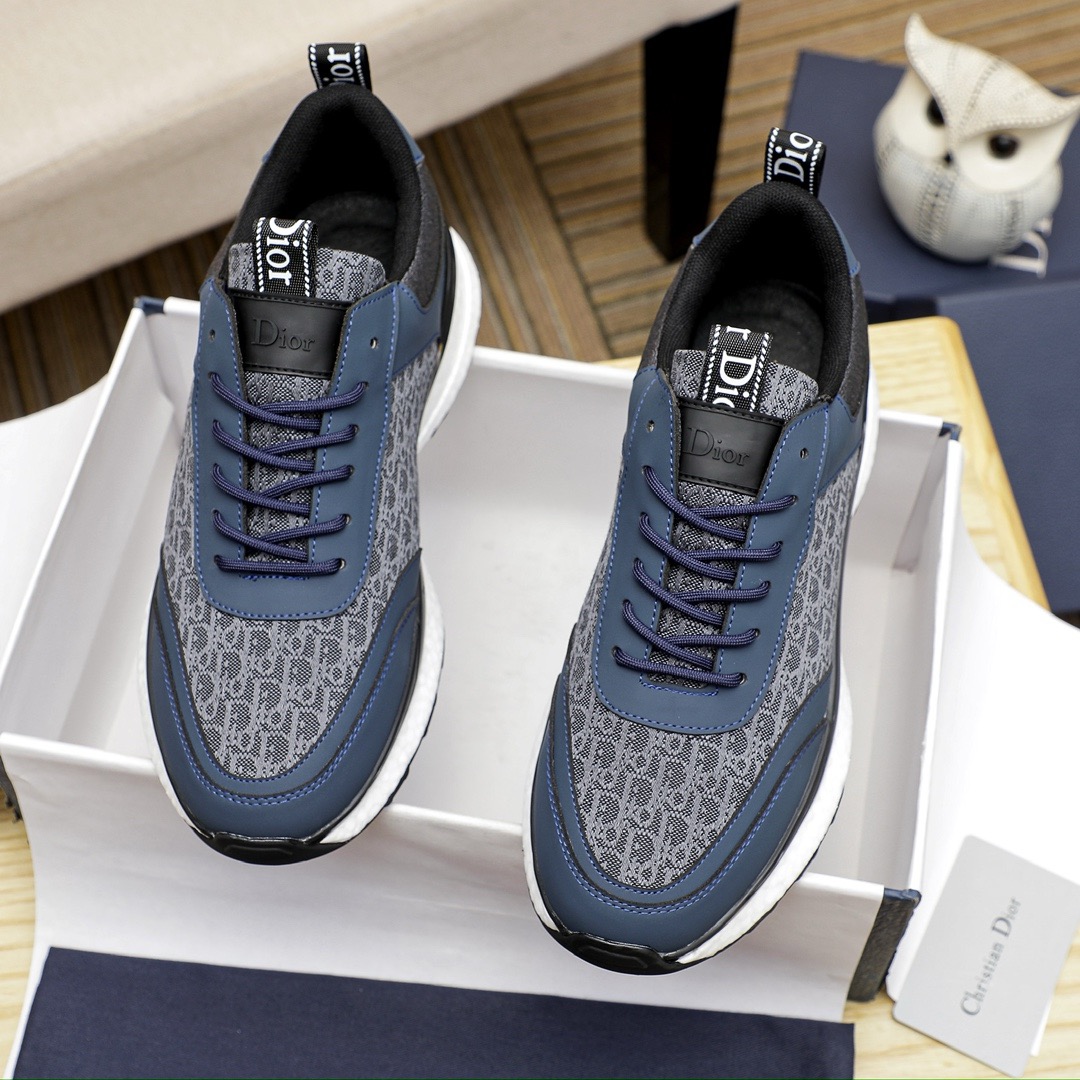 Dior Sneakers-142