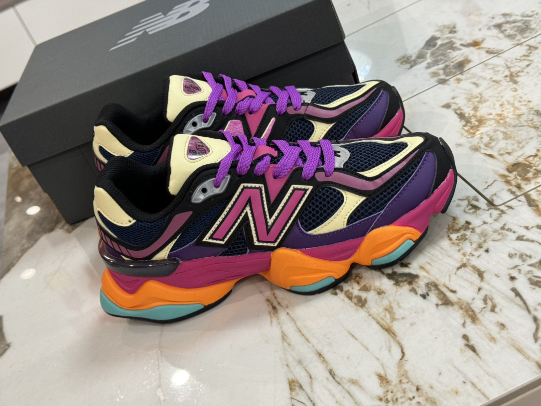 New Balance Sneakers-17