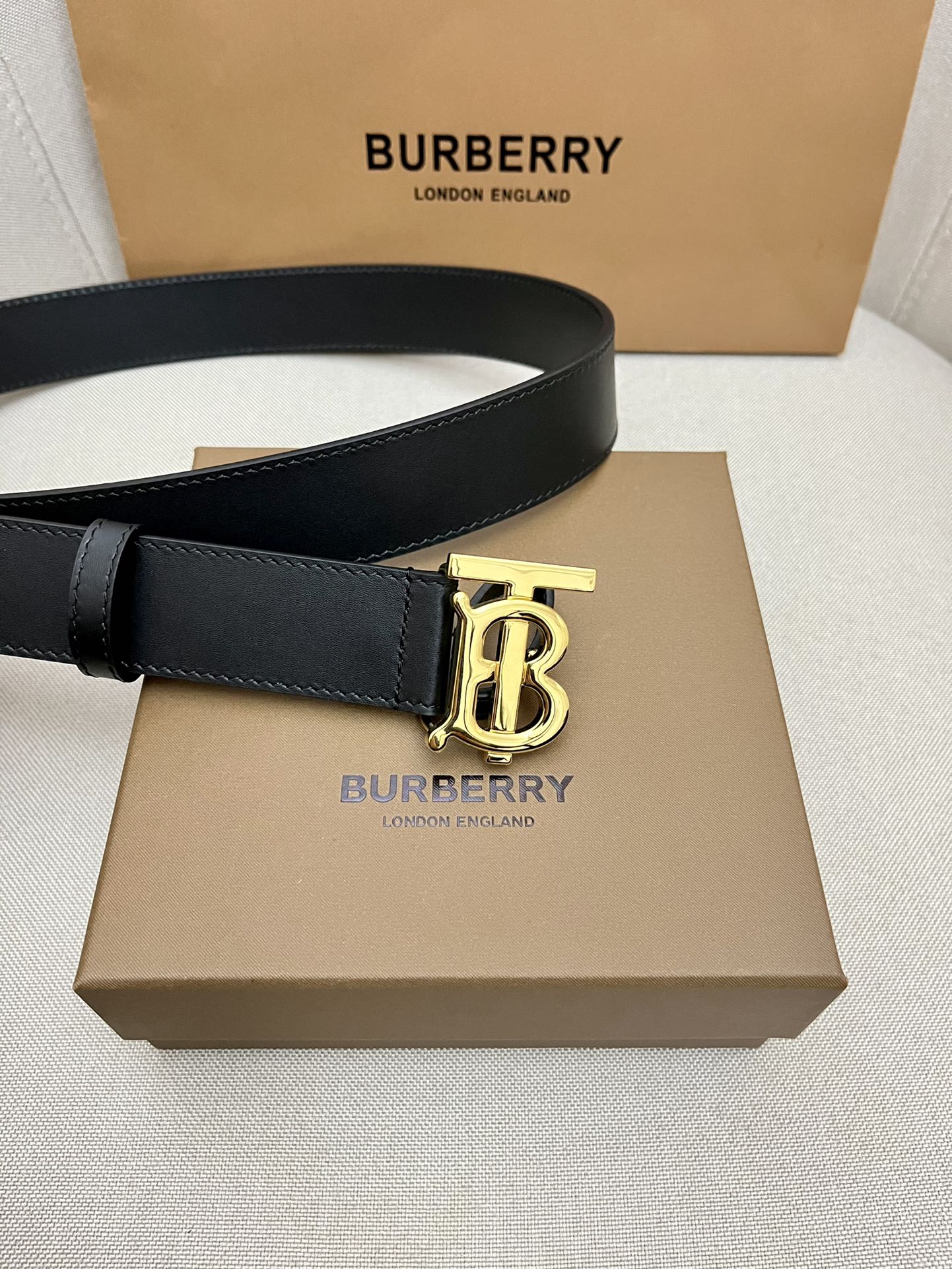 Burberry belt-95