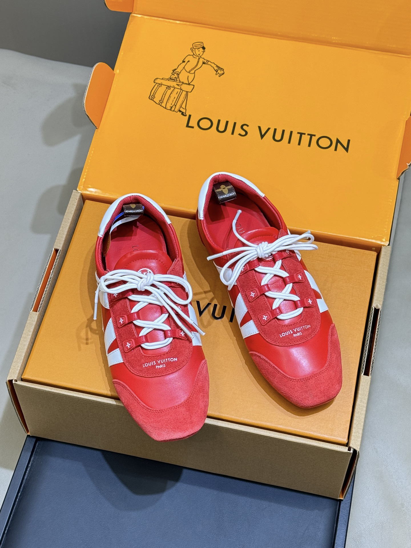 Lv Sneakers-234