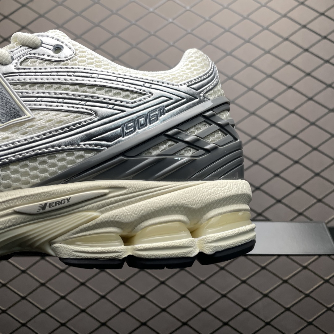 New Balance Sneakers-151