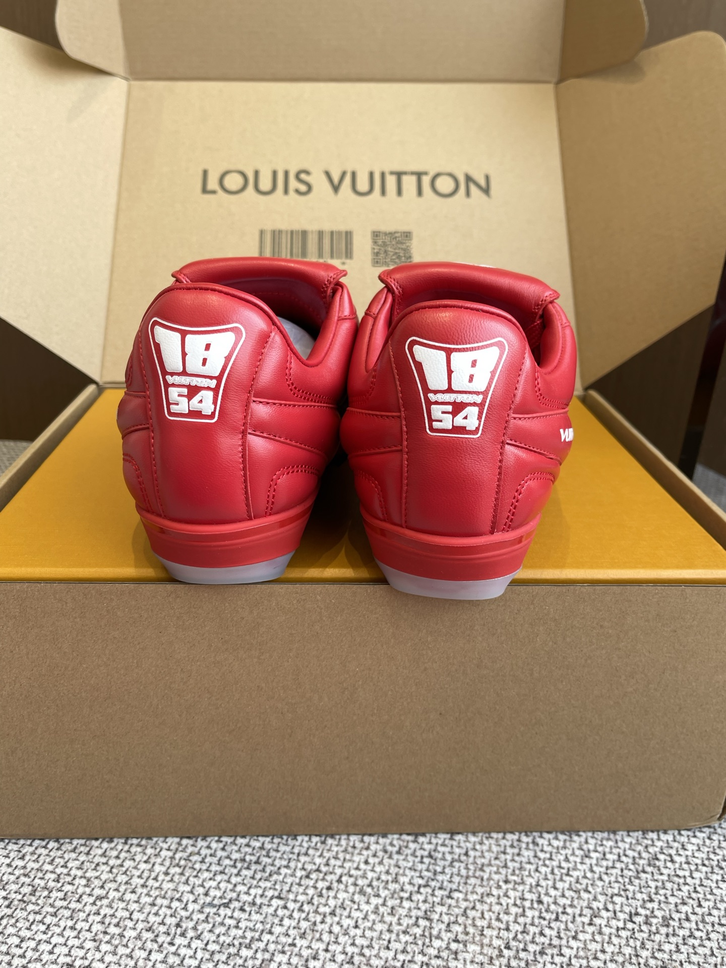 Lv Sneakers-107