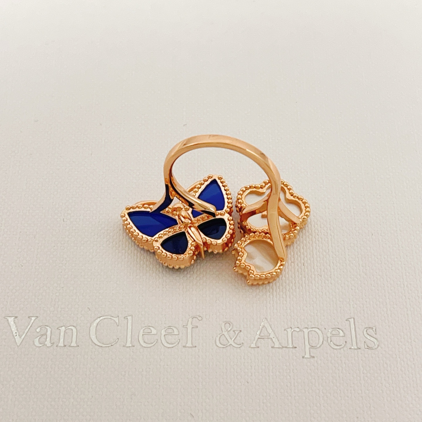 Van Cleef & Arpels ring-89