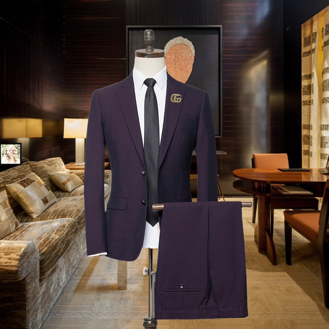 Gucci Clothing-177