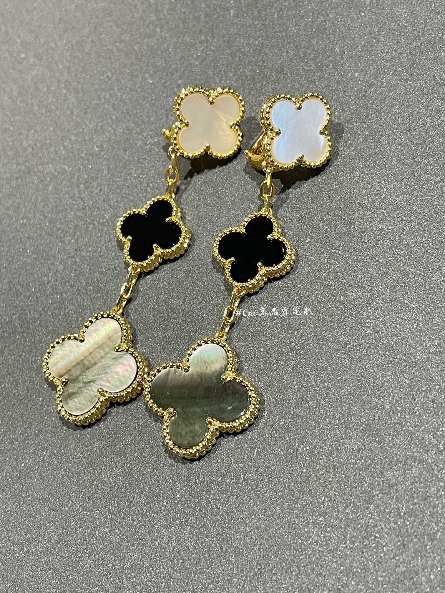 Van Cleef & Arpels earring-2