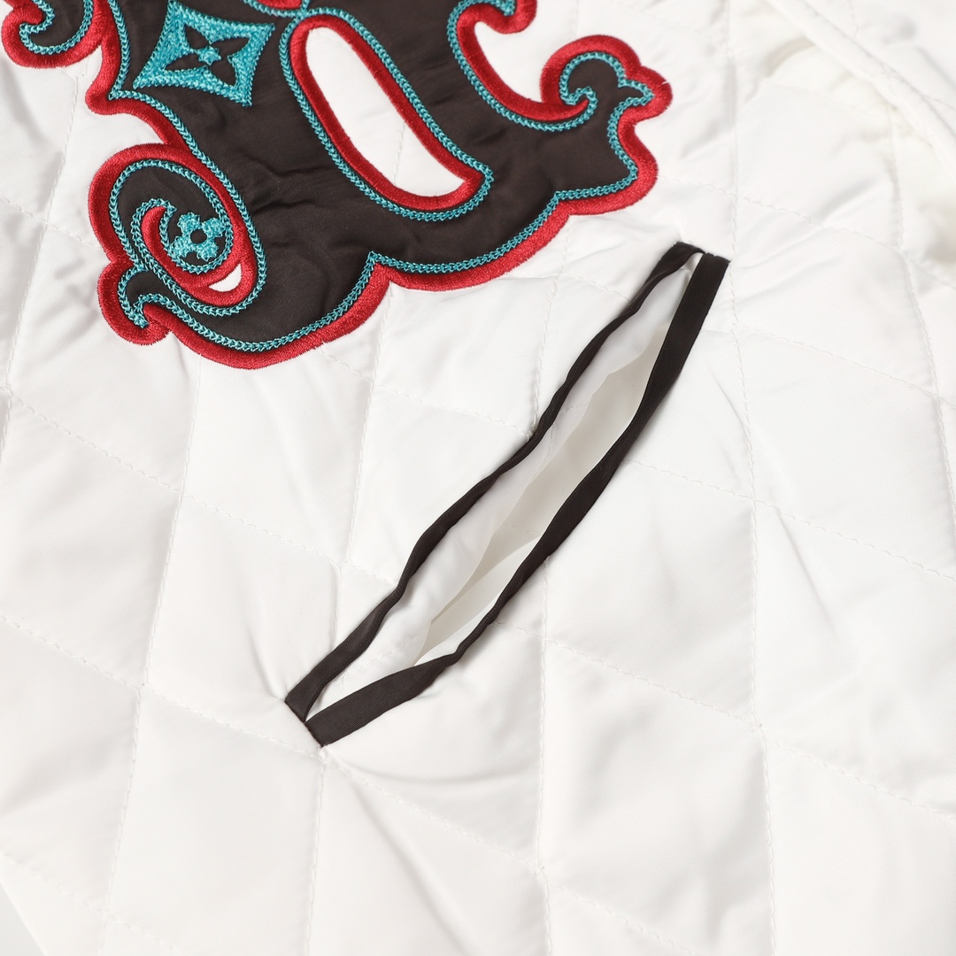 LV Clothing-273