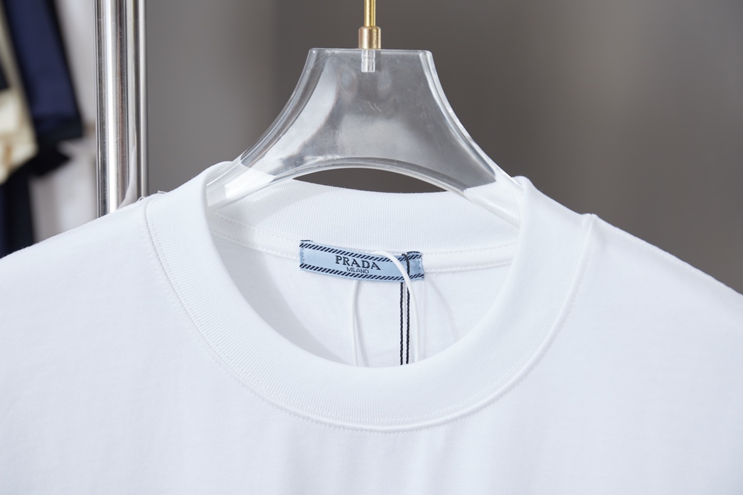 Prada clothing-243