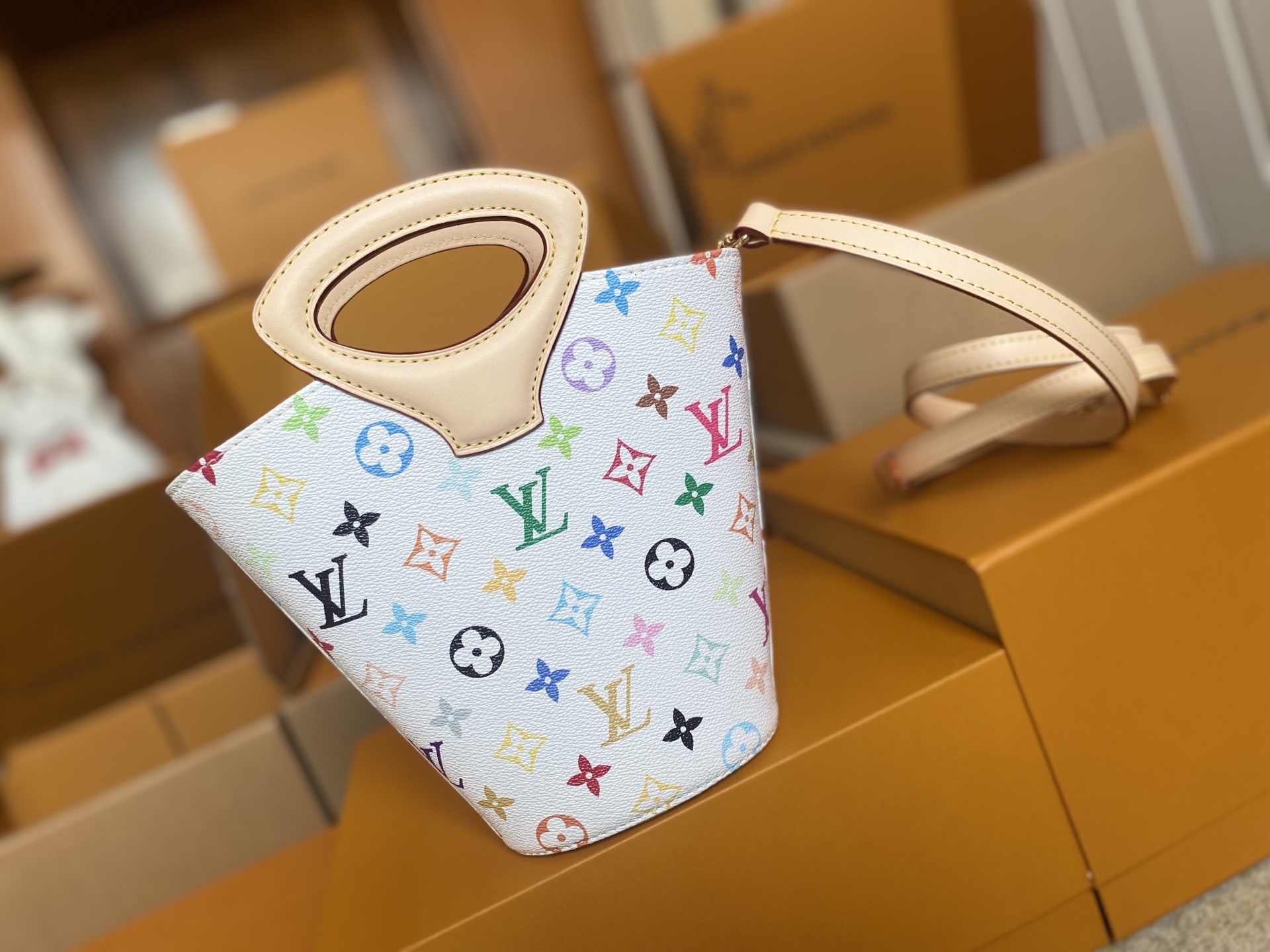 Louis Vuitton Hot New Product-56