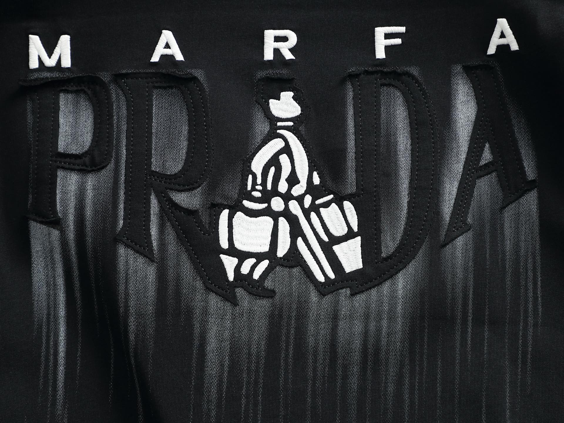 Prada clothing-200