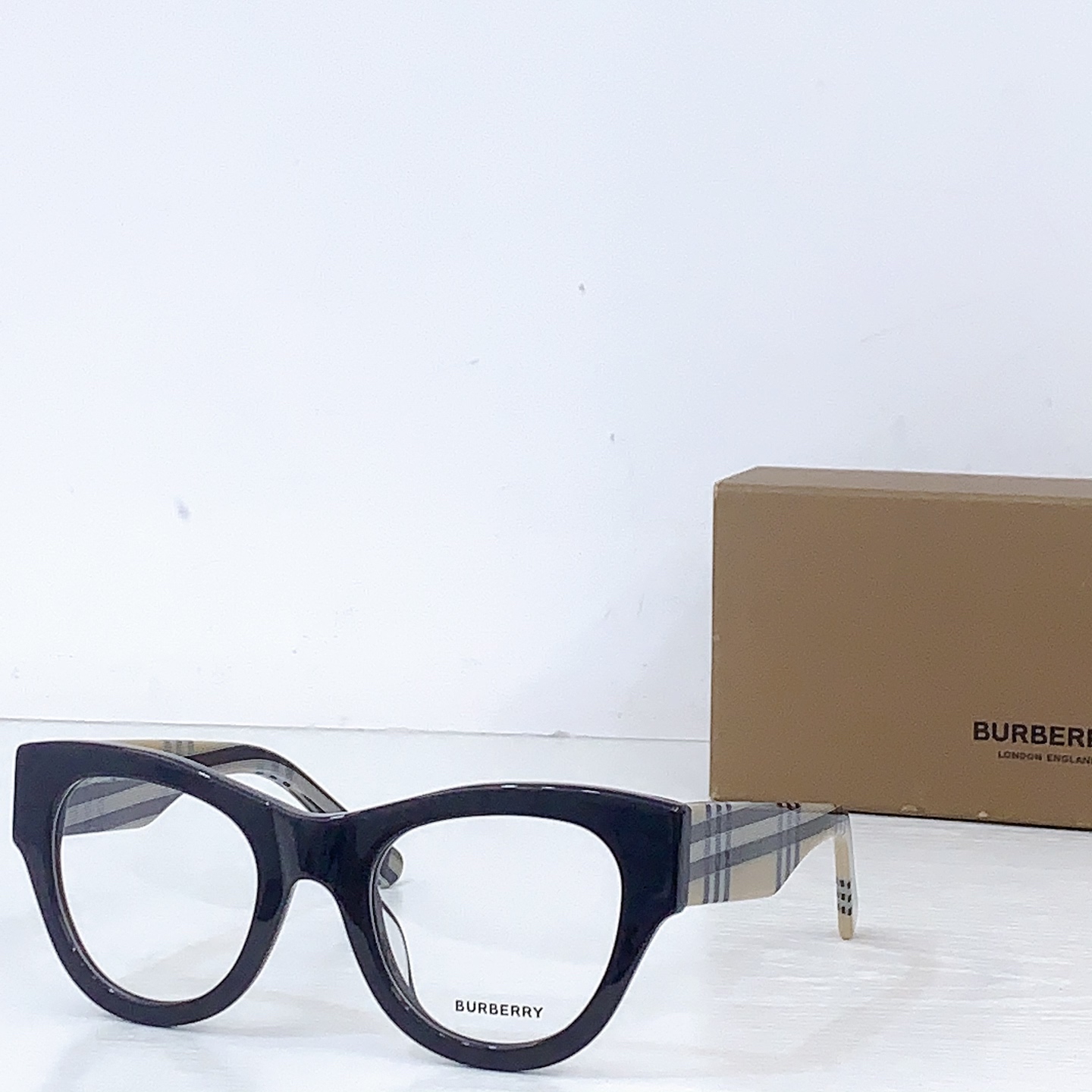 Burberry glasses-35