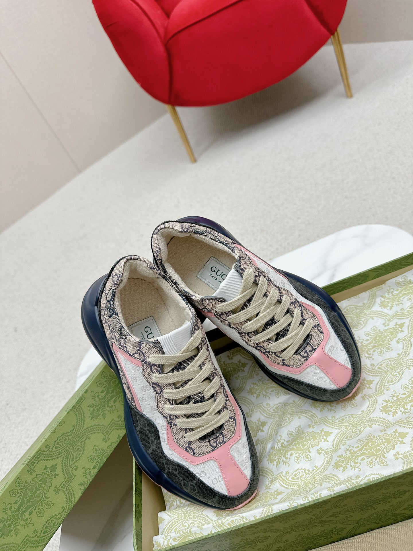 Gucci Sneakers-134