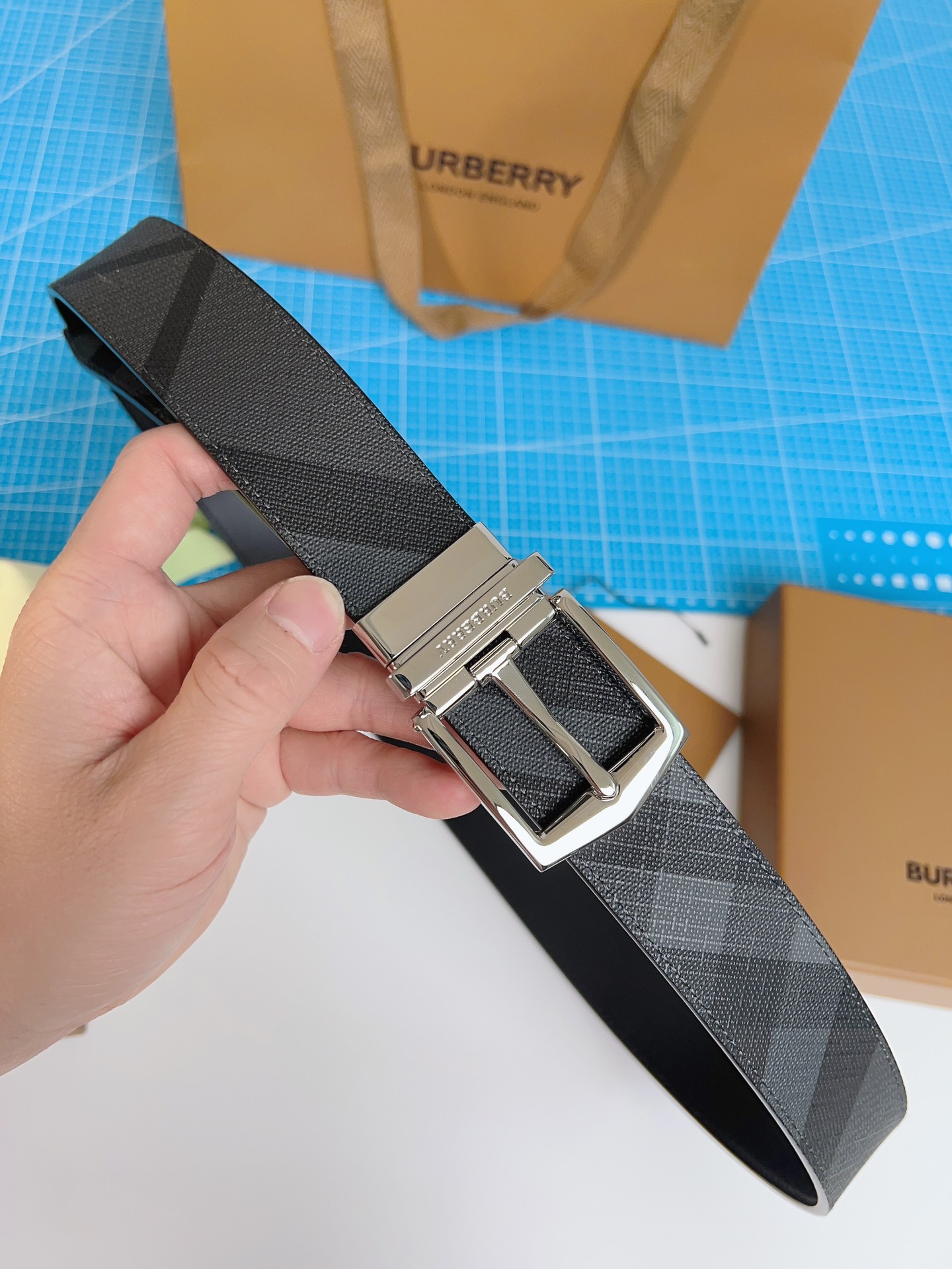 Burberry belt-127