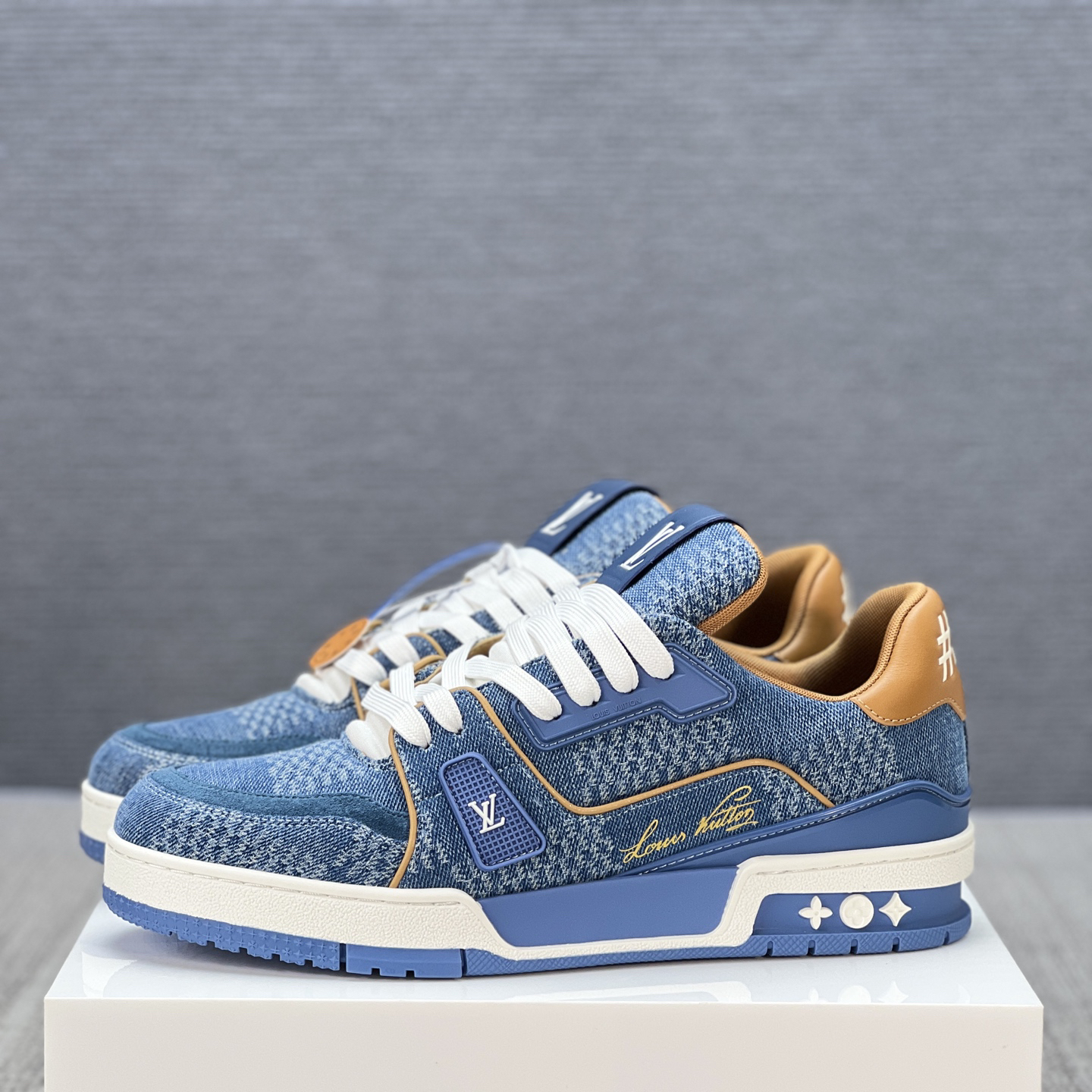 Lv Sneakers-155
