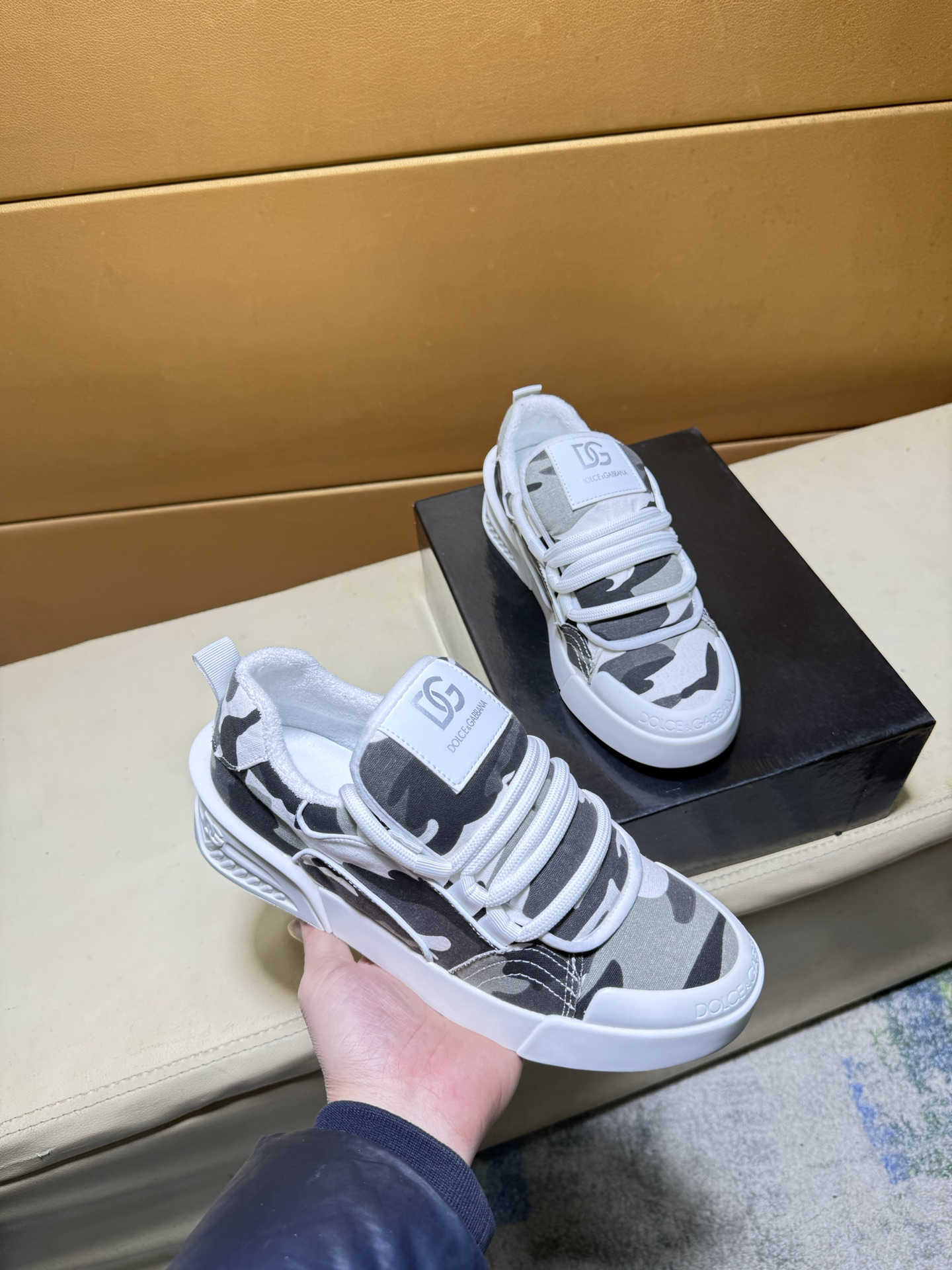 D&G Sneakers-200