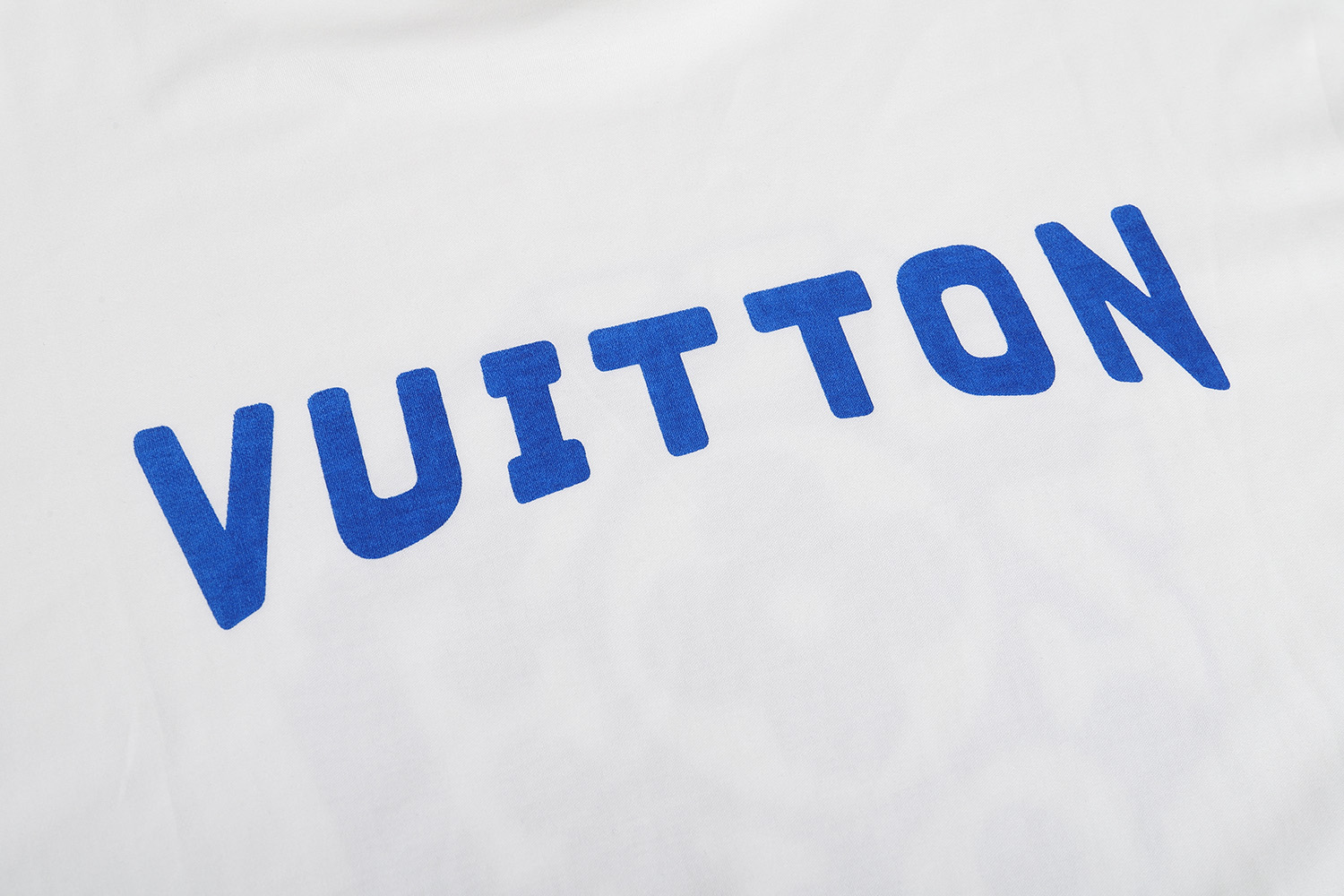 LV clothing-212