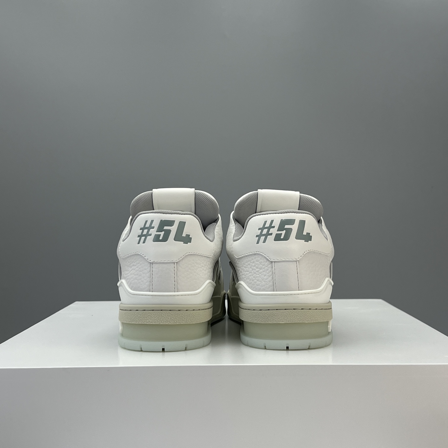 Lv Sneakers-136