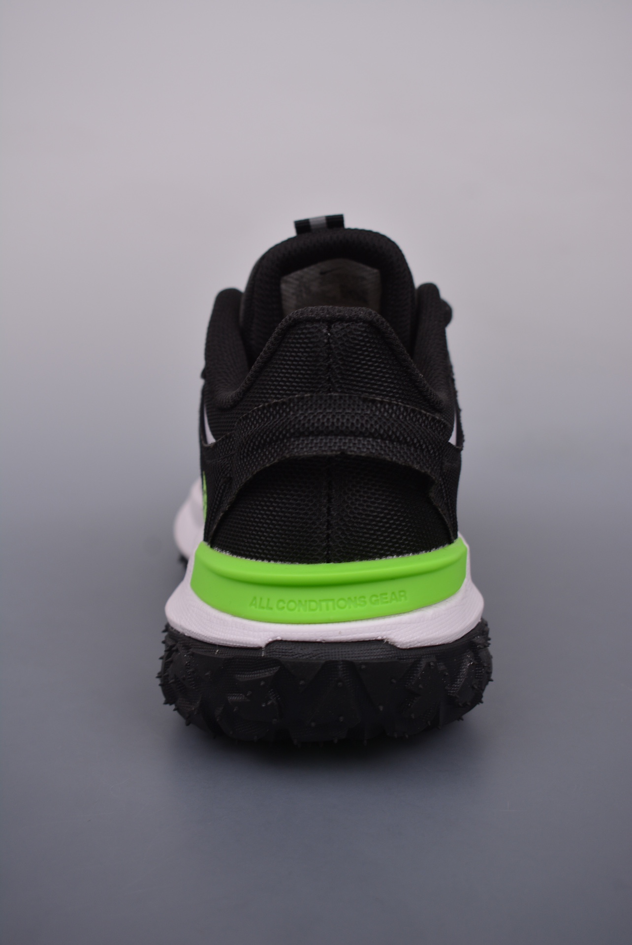 Nike Sneakers-120