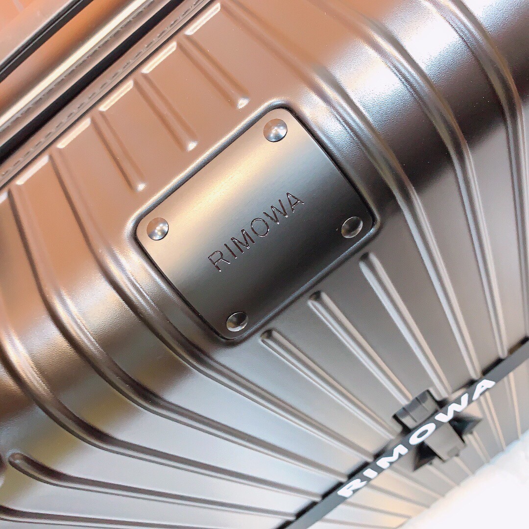 RIMOWA luggage-110