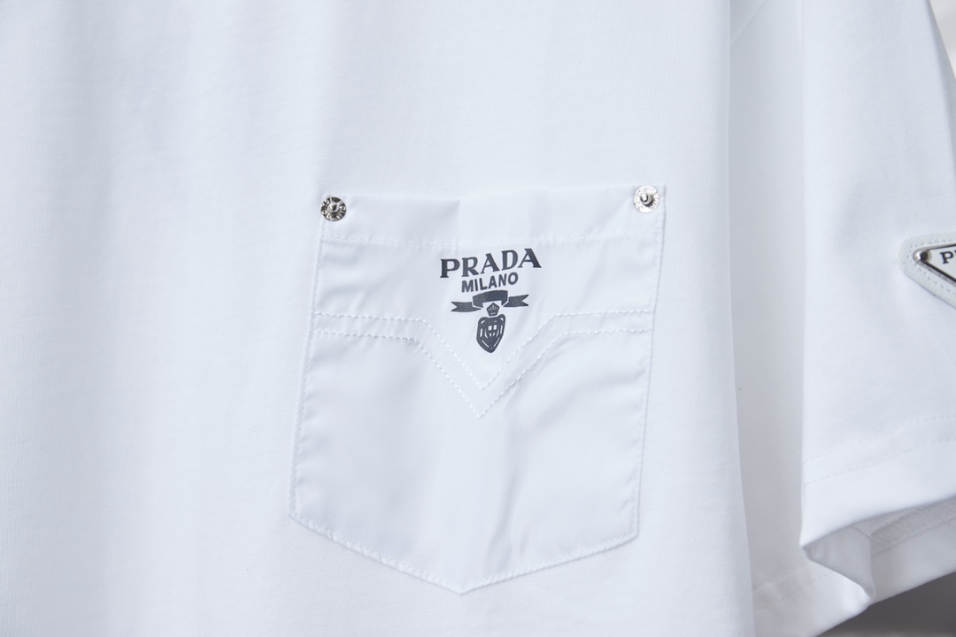 Prada clothing-243