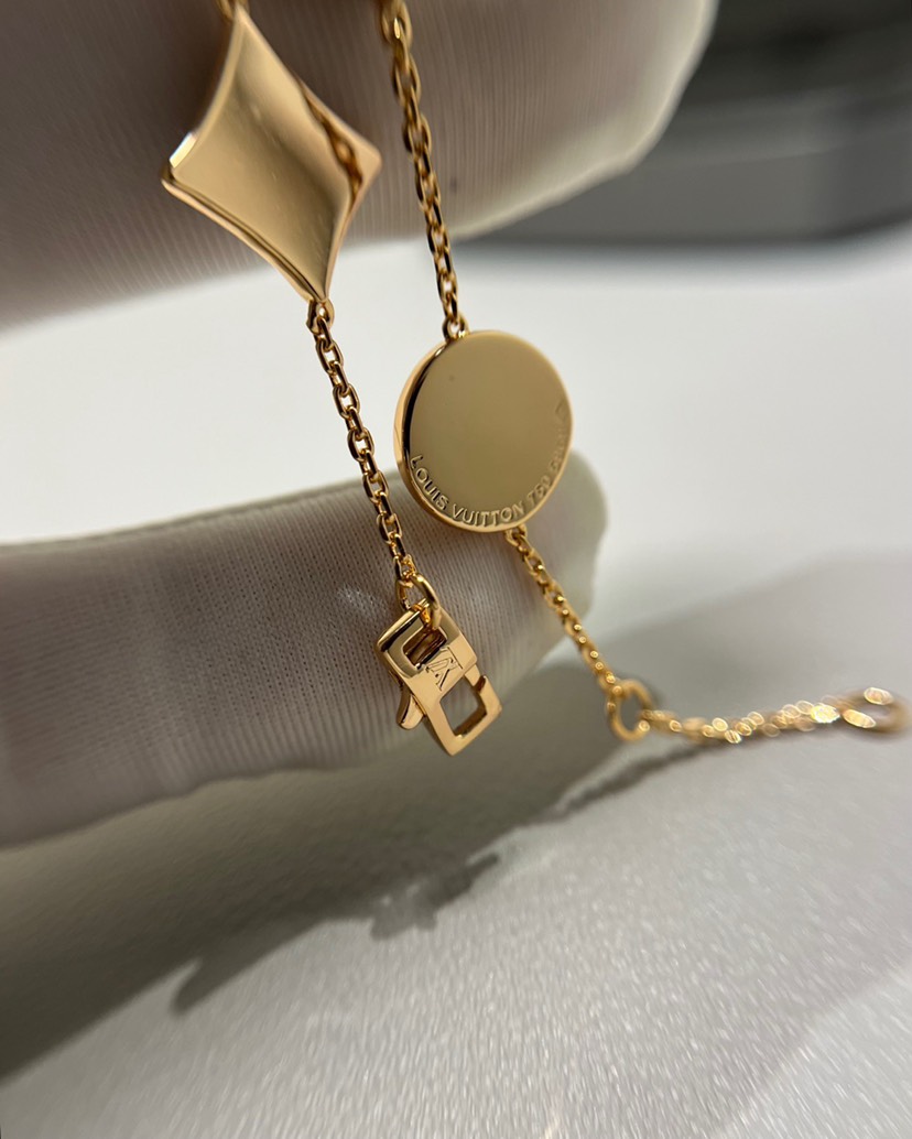 LV Bracelet-9