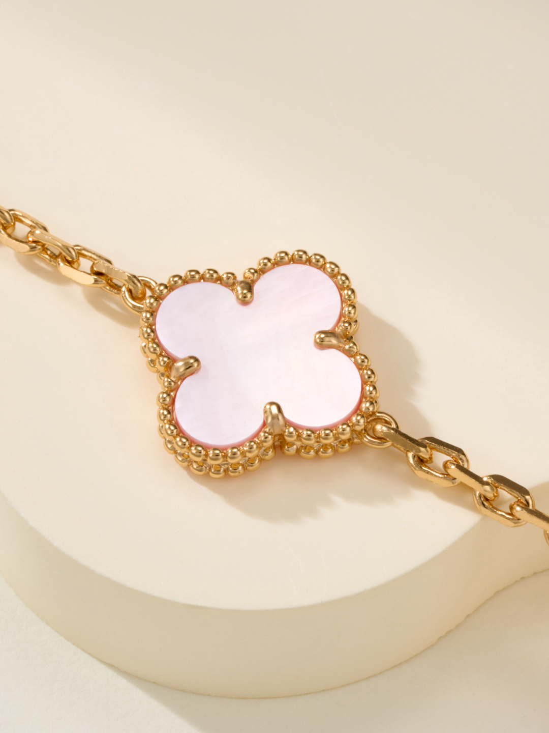 Van Cleef & Arpels Bracelet-83