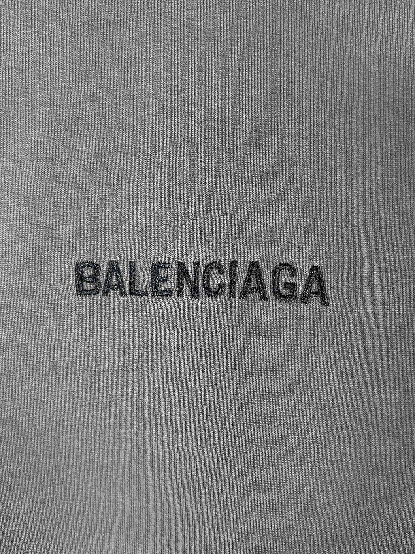 Balenciaga clothing-244