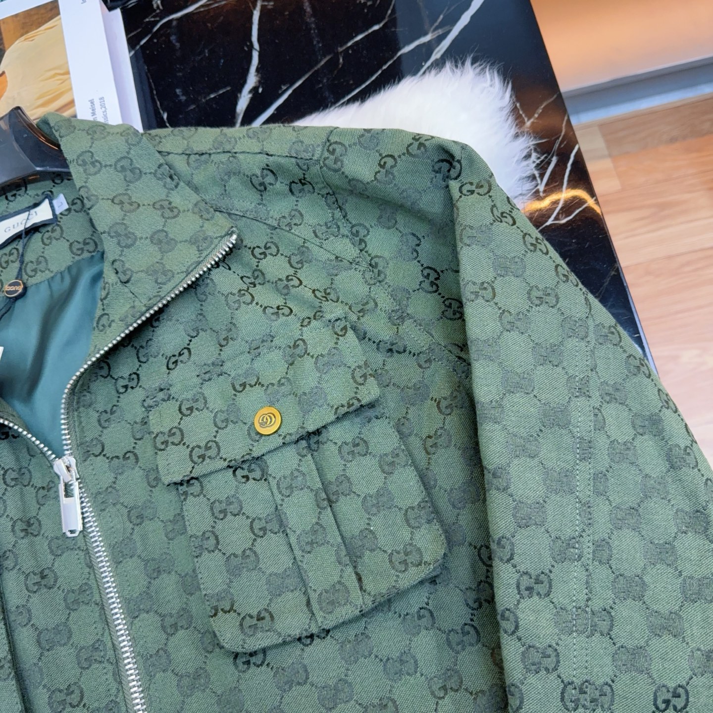 Gucci clothing-215
