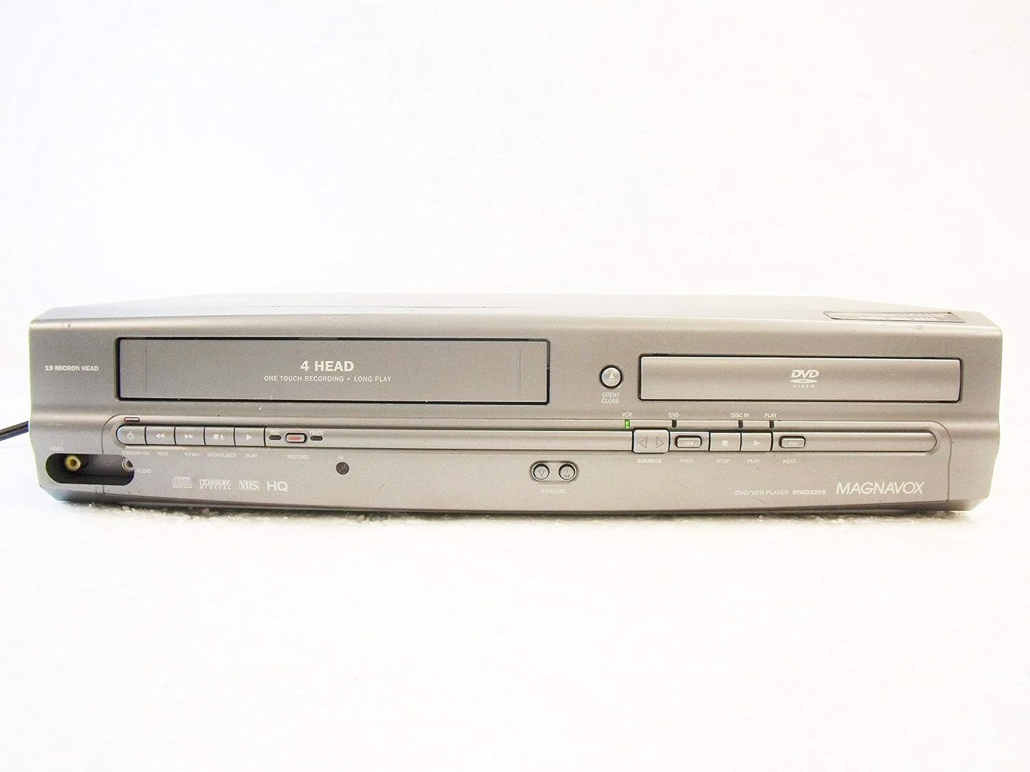 Magnavox MWD2205 DVD/VCR Combination Player (Renewed)