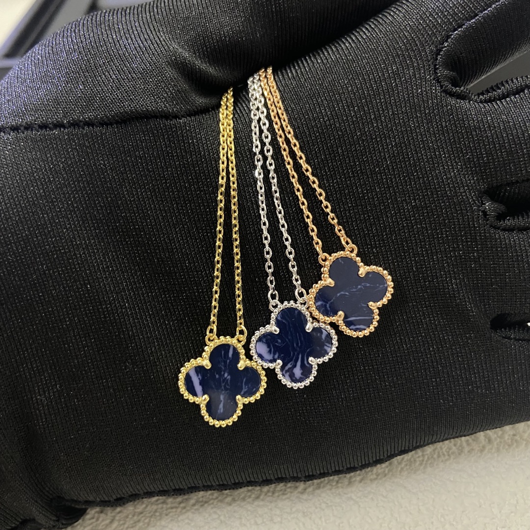 Van Cleef & Arpels necklace-2