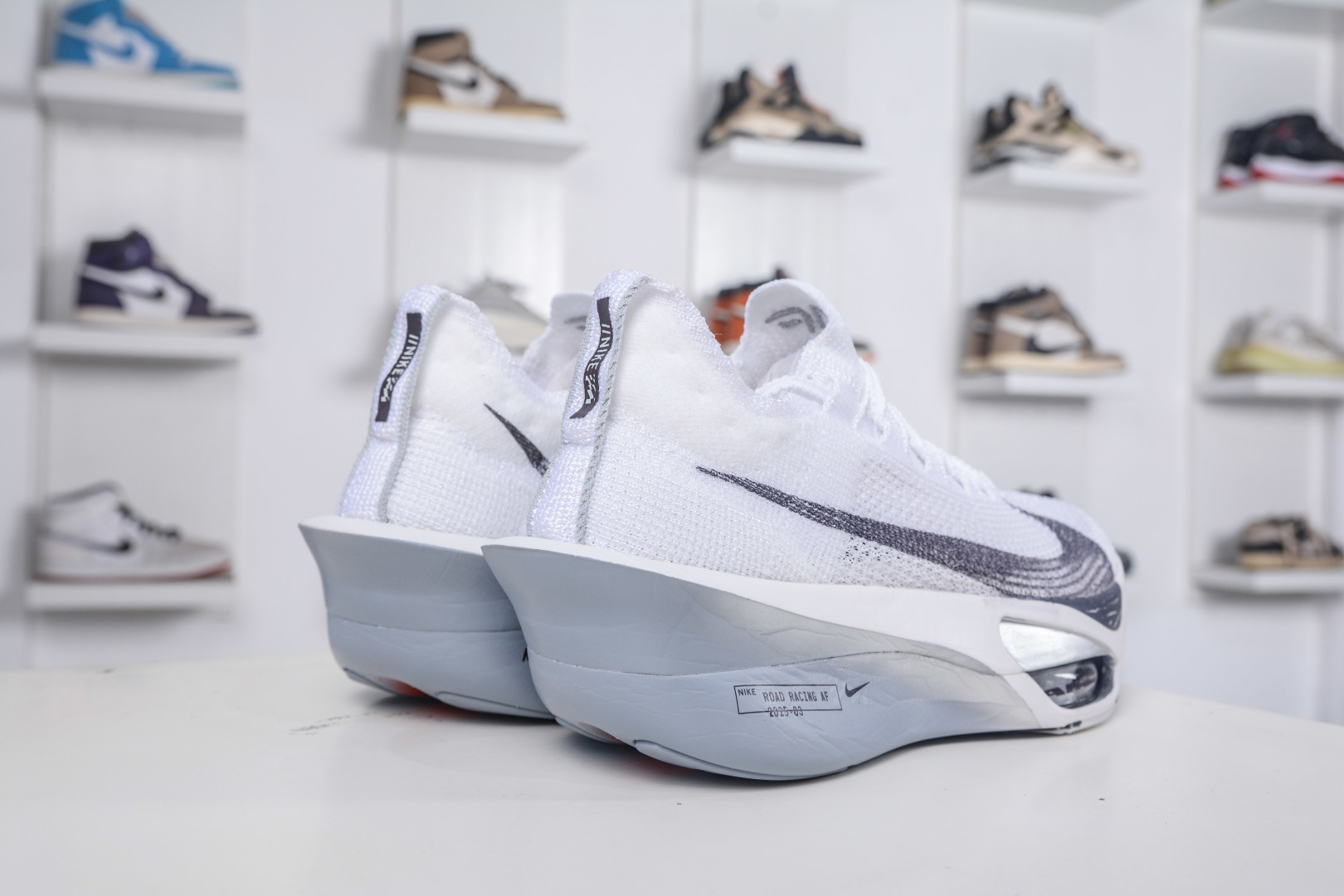 Nike Sneakers-306