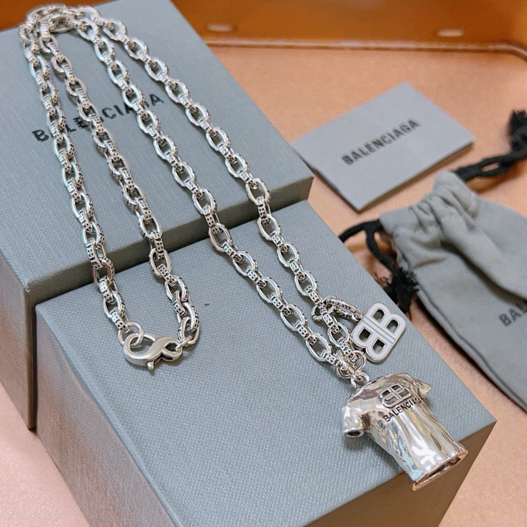 Balenciaga necklace-29