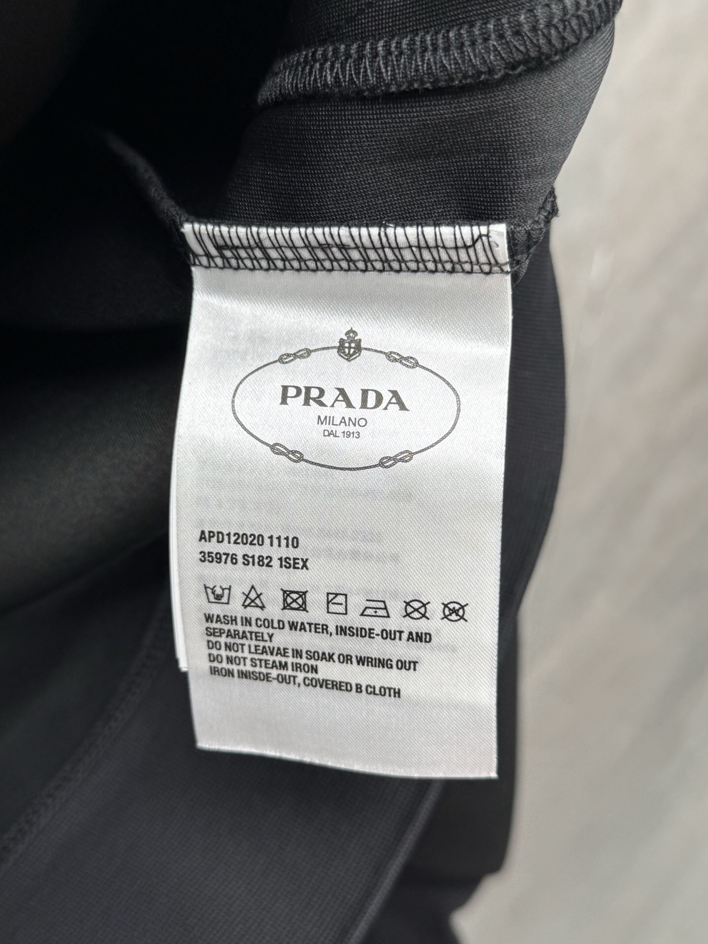 Prada Clothing-374