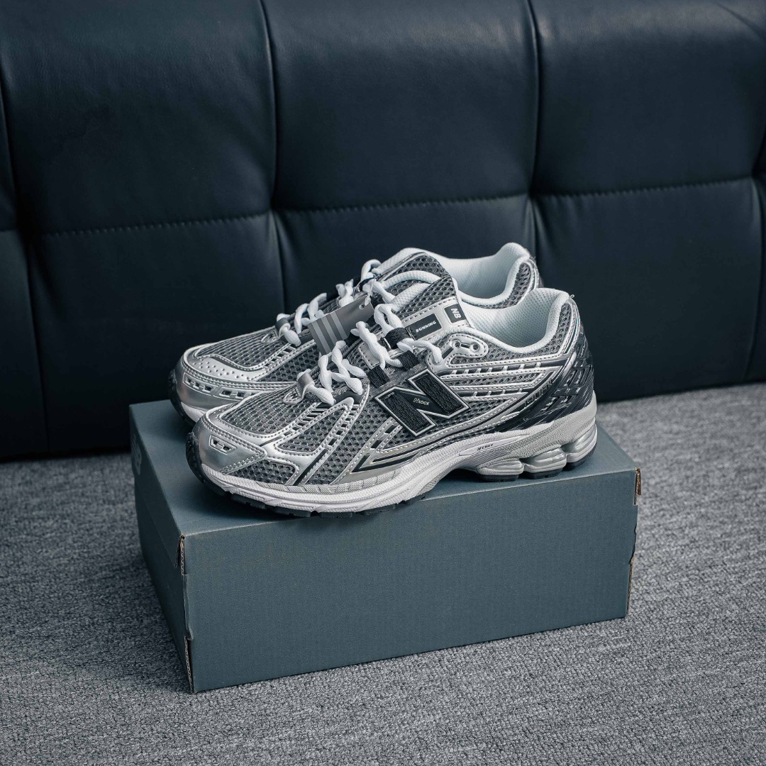 New Balance Sneakers-350