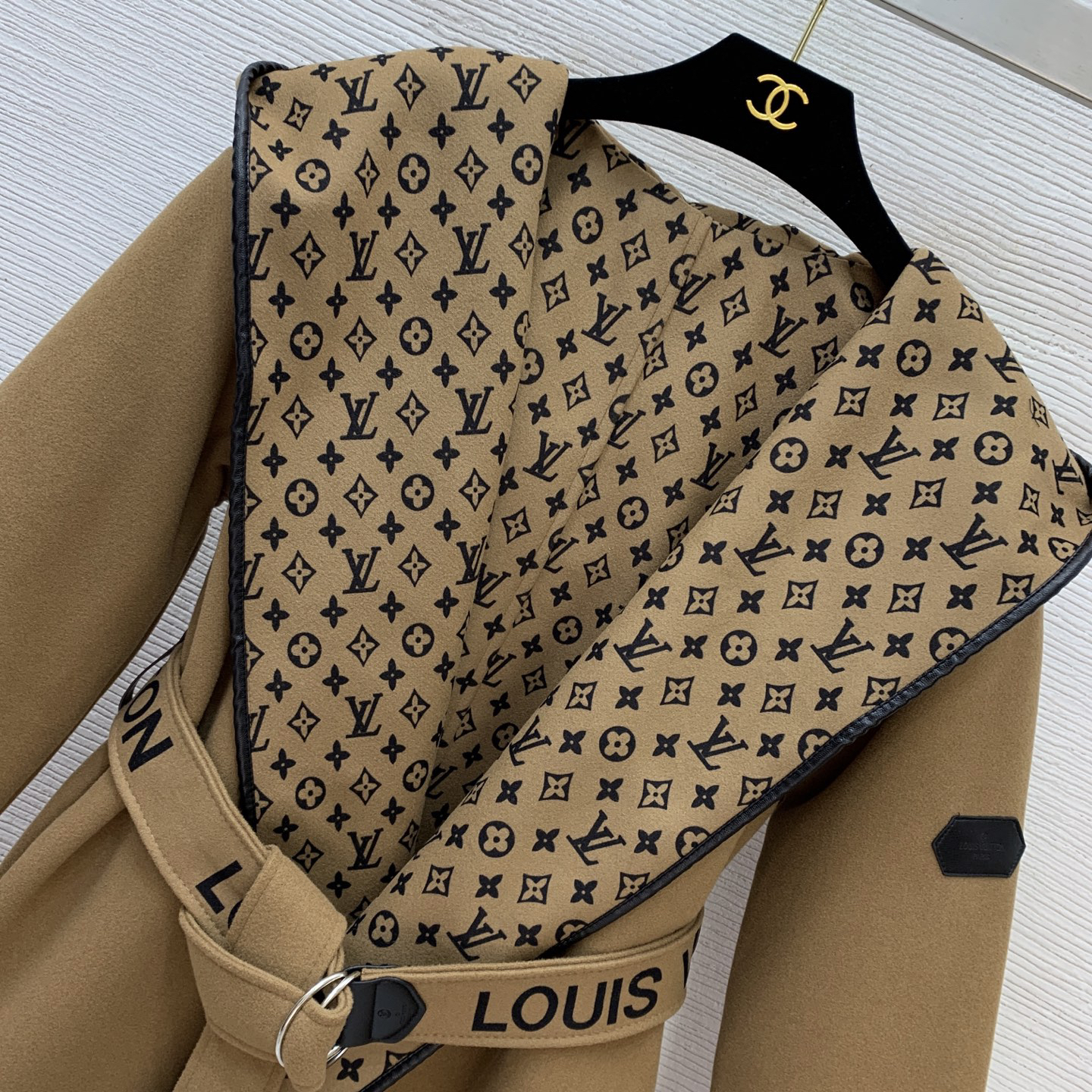 LV Clothing-334