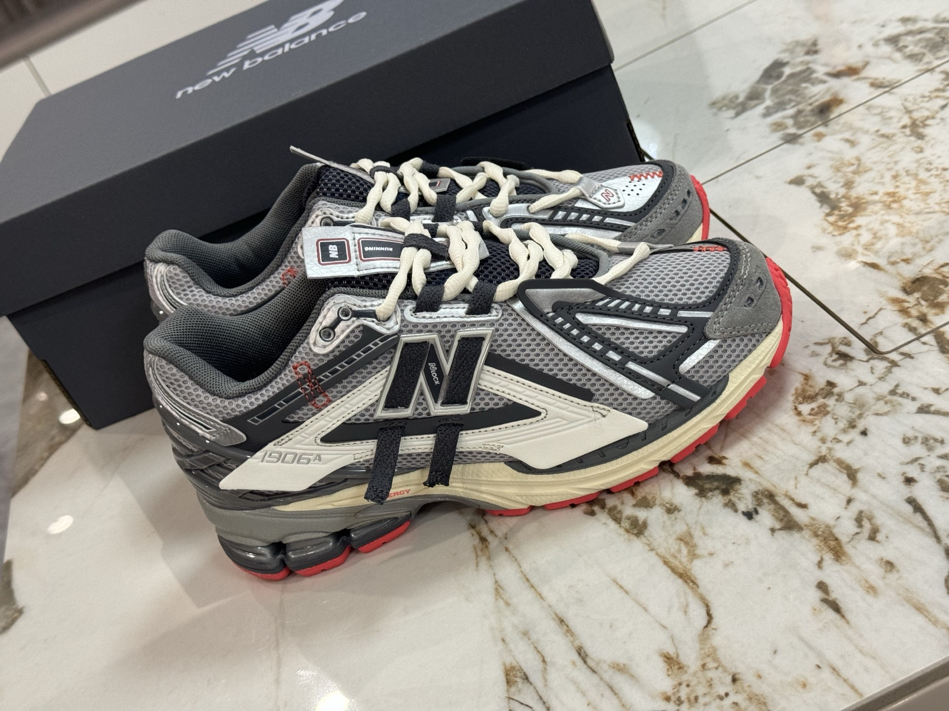 New Balance Sneakers-139