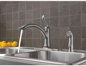 Delta Faucet Linden Single-Handle Kitchen Faucet with Side Sprayer, Chrome Kitchen Sink Faucet, Kitchen Faucet with Sprayer, Chrome 4453-DST