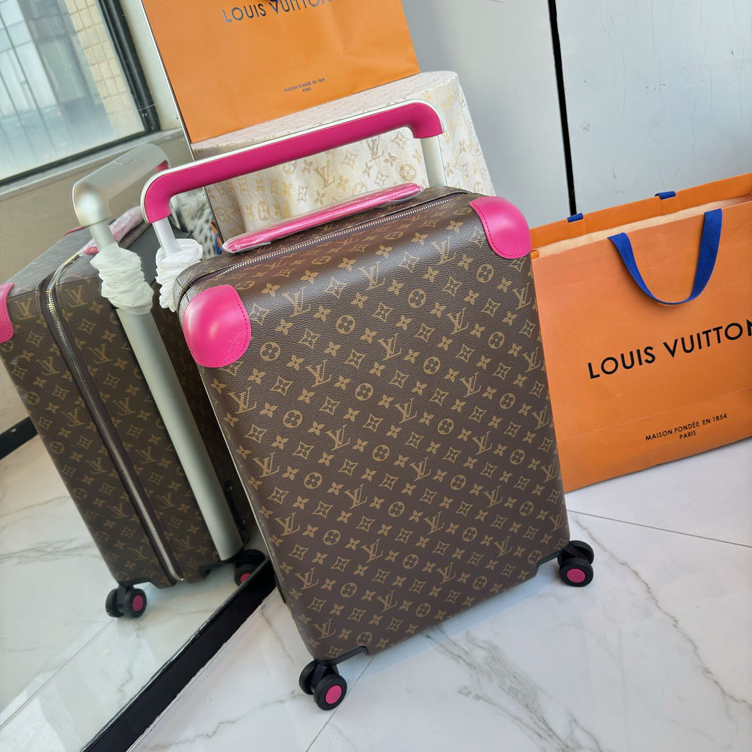 LV luggage-80
