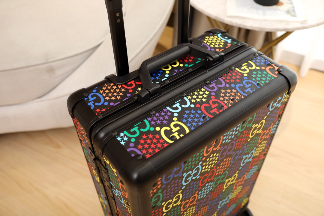 Gucci luggage-31