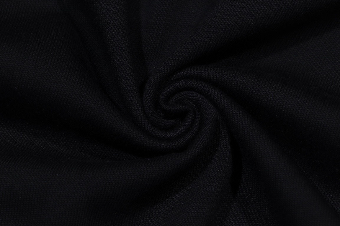Gucci clothing-261