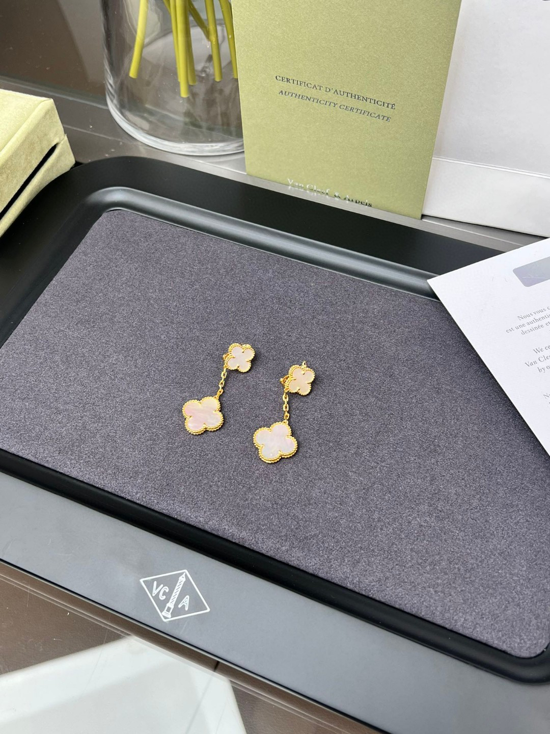 Van Cleef & Arpels earring-41