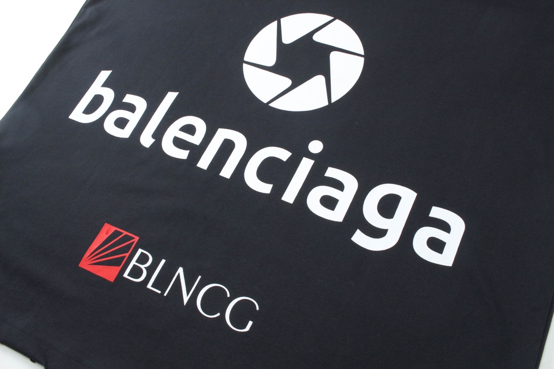 Balenciaga clothing-181