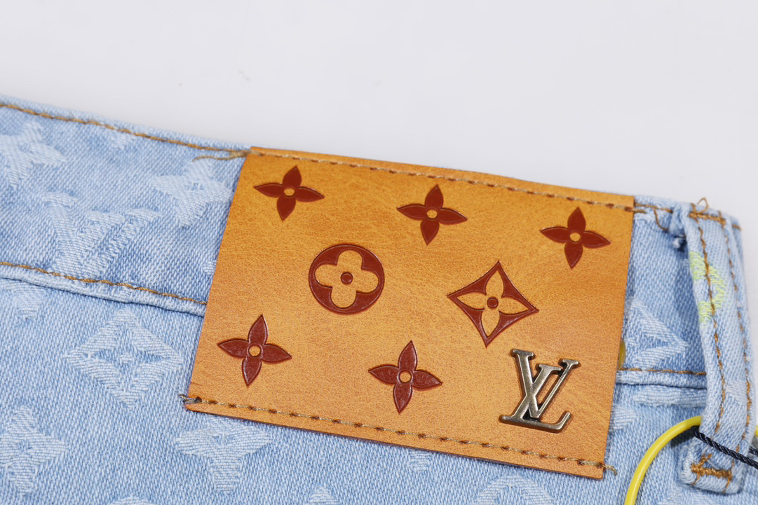 LV clothing-92