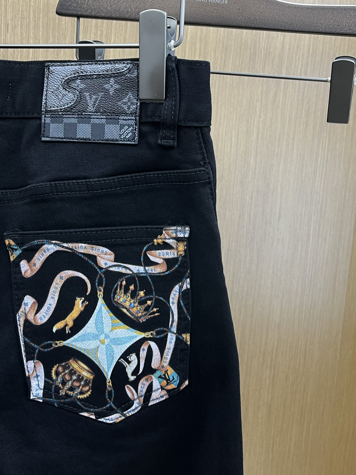 LV Clothing-20